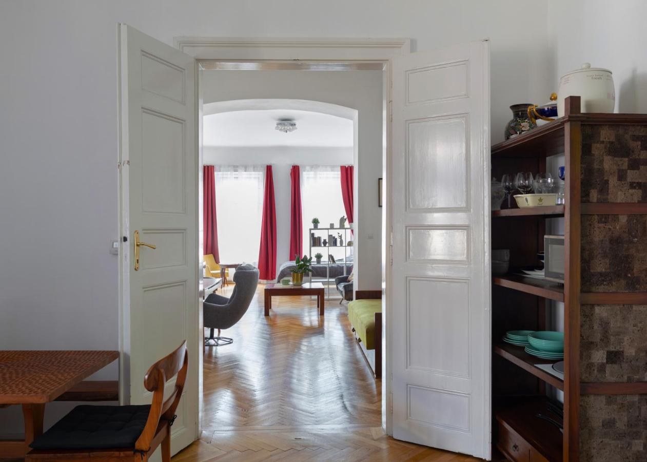 Bright & Spacious Loft With Basilica View Budapest Exterior photo