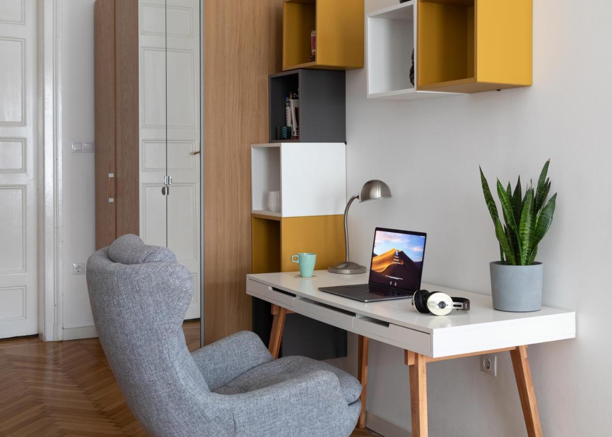 Bright & Spacious Loft With Basilica View Budapest Exterior photo