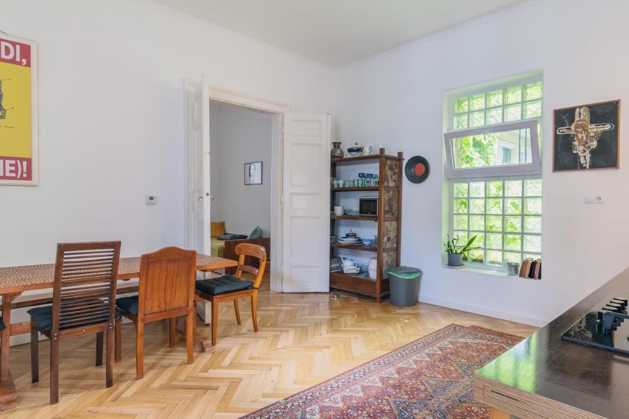 Bright & Spacious Loft With Basilica View Budapest Exterior photo